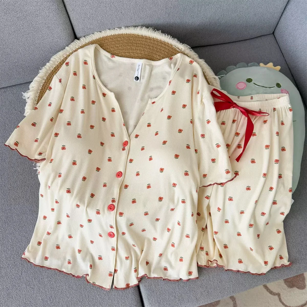 Farmhouse Cherry Padded Nightsuit Set - ricardofort