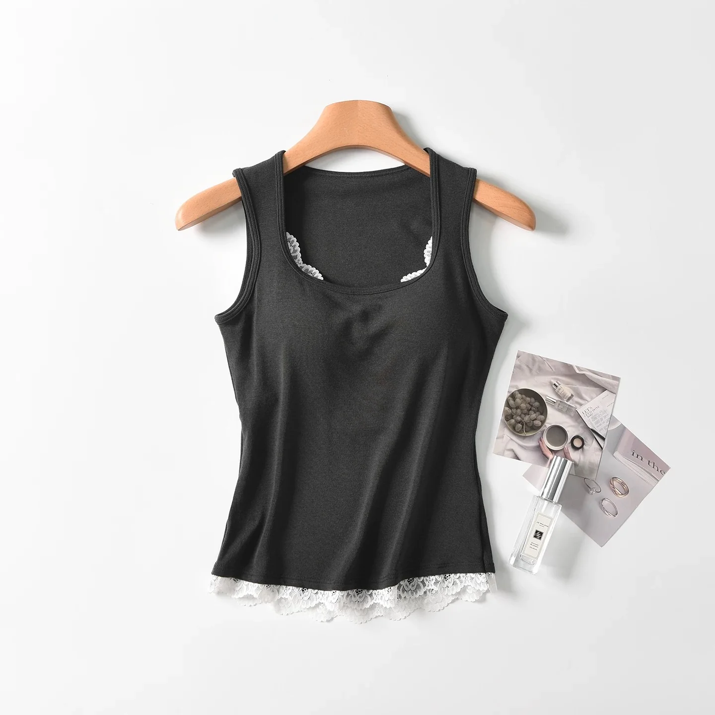 Maison Softlace Built-in Bra Top - ricardofort
