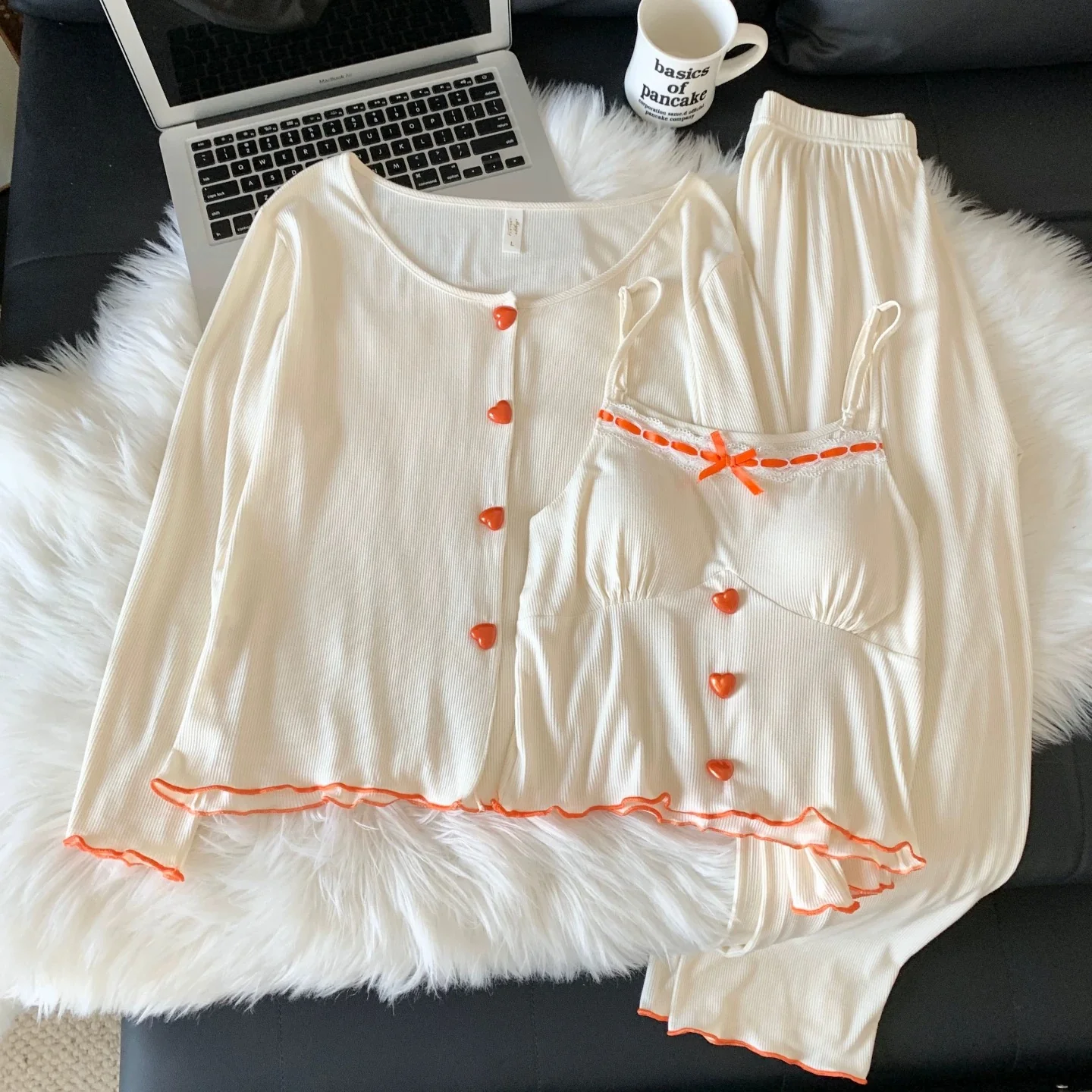 Creamy Heart Padded Nightsuit - 3pc Set - ricardofort